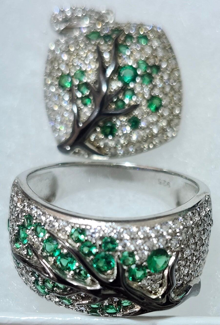 Vintage 925 Sterling Silver Green Rhinestone Tree of Life Ring and Pendant Set